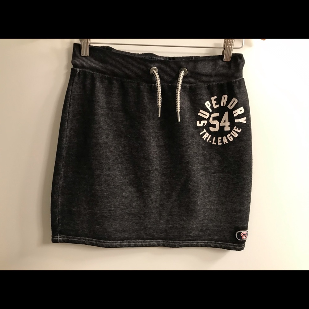 Grey skirt